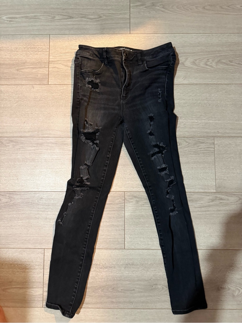 American Eagle Outfitters Black Ripped Skinny Jeans - Women